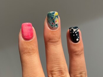 カサネスタジオ(Kasane studio)の写真/《トレンドに敏感なこだわり女子必見！》モチが良く、憧れの指先が叶う♪”なりたい”を形にするサロン★