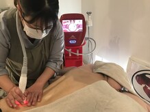 ナチュルル 二コルの雰囲気（ゆっくりくつろげる個室の施術ルーム）