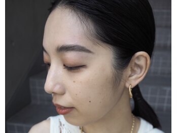ロッティ アイラッシュ(lotti eyelash)/眉スタイリング 【南森町】