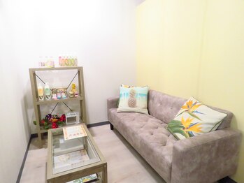 ハワイアンフォレストSpa 名古屋黒川店/ソファでゆったり