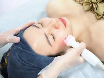アッタビューティークリニック(A'TA Beauty Clinic)の写真/≪お得≫お肌の無料診断+カウンセリング30分0円！お肌の状態を見極め、あなたに合ったケアをご提案します◎