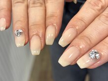 コラット シグネチャー(KORAT signature)/Vカットがポイントのワンカラー
