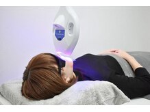 プラチナムビューティー 川口駅前店(PLATINUM BEAUTY)/LEDライトを当てていきます☆