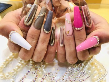 エスフィーネイルサロン ブリーユ(Esfy nailsalon Brille)/シンプルお洒落