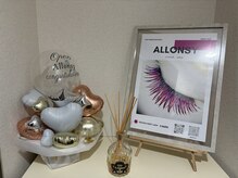 アロンジー(Allonsy)の雰囲気（軽くて、長持ち！綺麗で乱れない！ノンストレスなマツエク☆）