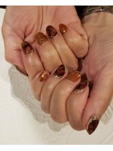 ネイルサロン リスタ(Rista)/べっ甲 ニュアンス 囲み ミラー