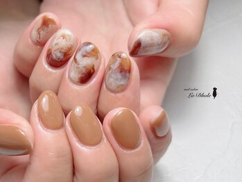 ラドール(La Dhole)/カフェオレネイル