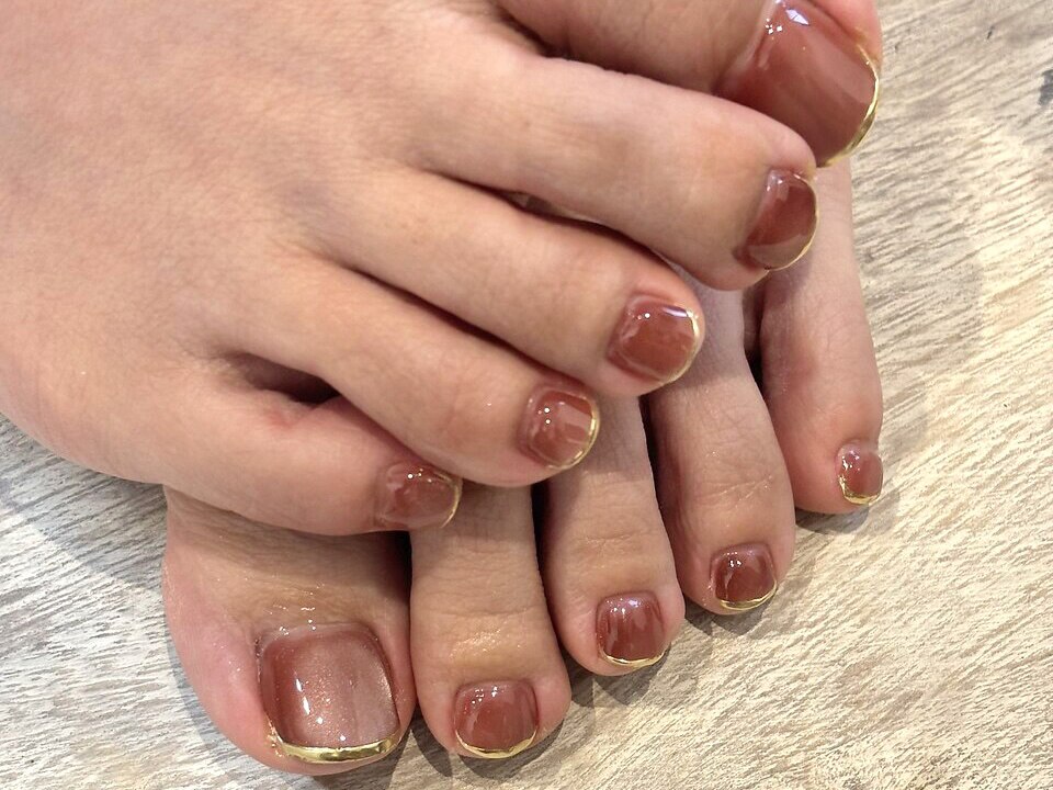 フットミラー 2026年冬トレンド】ミラー フットのネイルデザイン集｜人気順