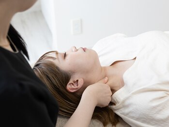 レイ 高崎院(rei)/首も優しく施術を行います!