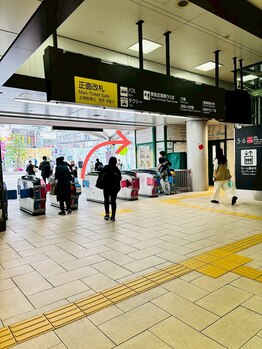 エモーション 自由が丘店(Emotion)/東横線自由ヶ丘駅正面口・北口