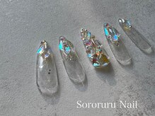 ソロルル ネイル(Sororuru Nail)/キラキラビジューネイル