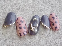 カトルナフ(quatre fois neuf)/大人のアニマルアート