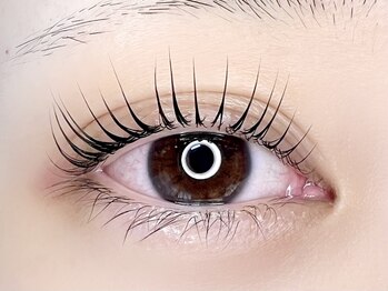 マドンナリリー(Madonna Lily)/束感/まつ毛パーマ