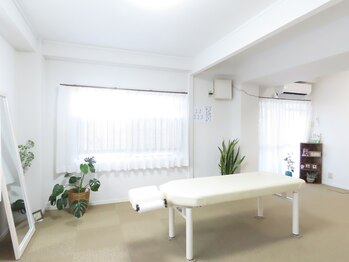 たねもと整体院/開放感ある院内