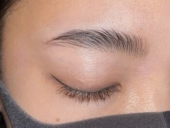 フィオブロウ 大阪梅田茶屋町店(fiio brow)/ 【眉毛専門店】fiio茶屋町/梅田