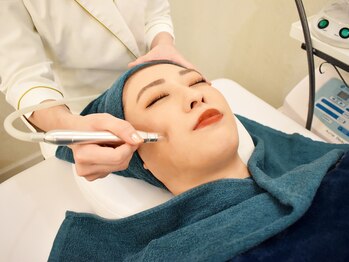 アクネビューティ(ACNE BEAUTY)/毛穴ケアで根本から施術します