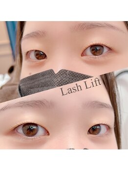 ベラルーナ 那覇おもろまち店(Bella Luna)/ラッシュリフト