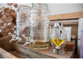 フォレストヴィラ スロウ(Forest villa SLOW)/厳選オイル