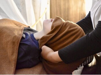 シェノンモコ(CHAiNON moko)の写真/【睡眠の質向上】寝つきが悪い・朝起きるのがしんどい方へ☆ヘッドスパ+ハンドリフレのsetで安眠に◎