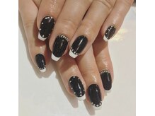 クルーシャー(Nail&Jewery CLOUCHER)/フレンチ×スタッズ