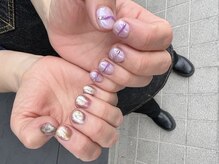 シーアンドネイルズ(C&NAILS)/非対称ネイル