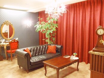 チェルシーロイヤルエステティックサロン(CHELSEA)/待合室　ドレッサー