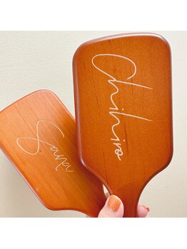 エムスラッシュアヴェダ 自由が丘(M.SLASH AVEDA)/AVEDAパドルブラシ(マッサージ)