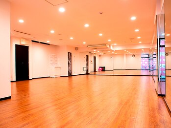 24ダイヤモンドジム 西宮店(24 DIAMOND GYM)/スタジオ(地下1階)