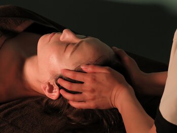 すやツヤ/頭を包み込みリラックス状態へ