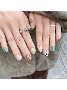 アトリエ プラス リム(atelier +LIM)/牛柄ネイル