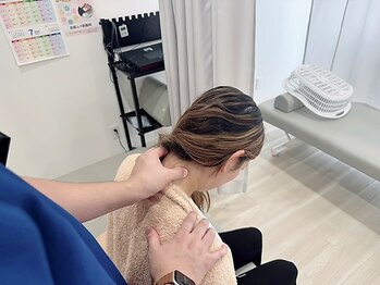 ほーぷ整体院の写真/【首コリ・肩コリの原因は姿勢から！！】リピート率90％以上の技術でしっかり体を整えます♪
