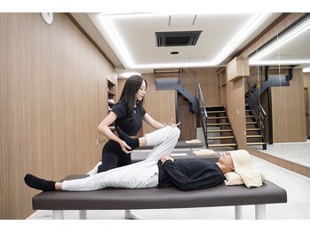 ストレッチトレーニング(STRETCH+TRAINING)の写真/【血行促進！】動かして伸ばして、デスクワークで滞った疲労をスッキリ！
