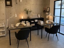 ルッセ バイ ルルミーナ 高田馬場(LUCCE by LuluMina)の雰囲気(落ち着いた空間でゆったりとお過ごしください)