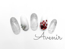 アヴィニール 表参道(Avenir)/キラキラハート　ネイル