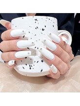 クイーンズビューティーサロン 新宿本店(Queen's beauty salon)/チップ長さだしワンカラー