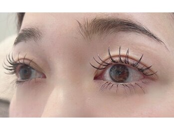 リボン(RiboN)の写真/上下マツエクで、どの角度からも華やかな瞳に◎瞬きするたびに可愛さが溢れる、立体感のある目元へ☆