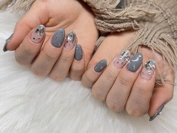 シェルウェリナ(SHeLL WELINA)/キラキラネイル