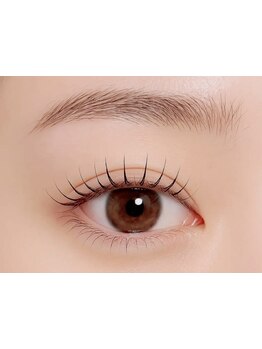 ナチュラル上品な目元にしたい