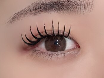 コア(KoA)の写真/ぱっちり束感で、印象的な目元へ☆彡理想なまつ毛に◎
