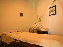 オーブ たかまつはり灸整骨院くじら館(aube)/aube内観～美容鍼ルーム～