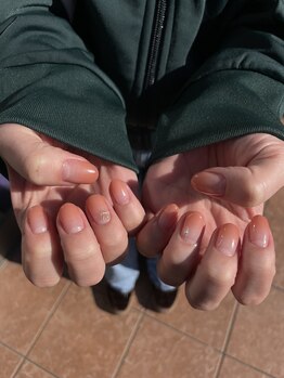 コレモナニカノエン(コレモナニカノen)/グラデーションネイル