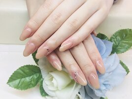 シンプルベージュネイル