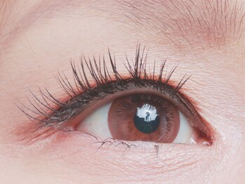 アリシア ビューティサロン(Alicia beautysalon)の写真/目力美人☆ナチュラルだけどボリュームのある目元に♪[フラット/パリジェンヌ/ボリューム]で幅広く再現◎