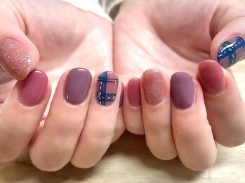 アミュリー ネイル アトリエ(Amury nail atelier)/チェック くすみカラー 大人