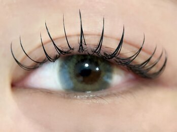 アグ(AUG)/流行りの束感まつげ◎