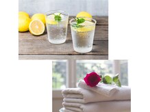 憩の雰囲気（冷たいおしぼりとお飲み物、お着替えをご用意しております。）