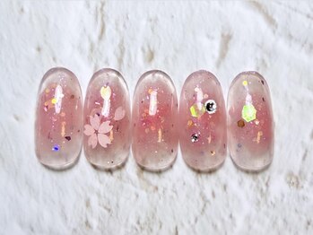 桜ピンクチークネイル