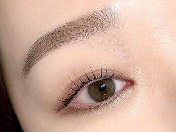 まつげエクステサロン ヘアーリゾートエーアイ 浅草店(hair resort Ai)の写真/【眉毛ワックス脱毛＋パリジェンヌラッシュリフト¥8800】長持ち×美人度up◎[浅草][まつげパーマ]