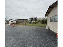エム(M)の雰囲気（・敷地内駐車場あり）