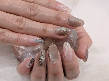 アイリズ(EyeRizz)の写真/《迷ったらこちら》￥5900～季節やトレンドに合うデザインご用意しております。初回オフ無料！カラー変更◎